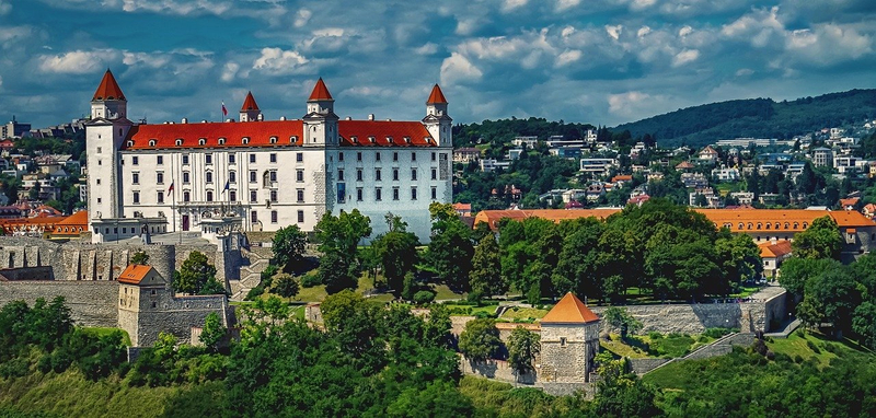 Братислава